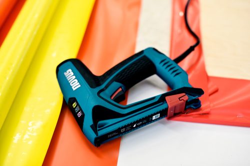 NOVUS elektromos tűzőgép J-151